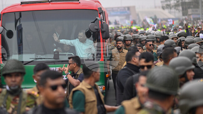 Фактическият лидер на Бангладешката националистическа партия се върна от изгнание
