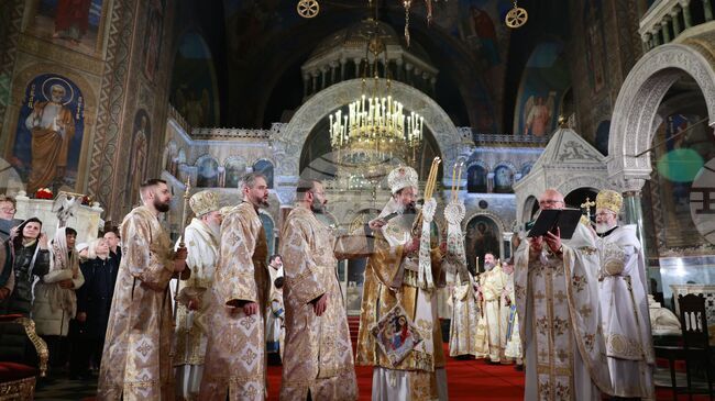 С празнични литургии в страната бе отбелязано Рождество Христово