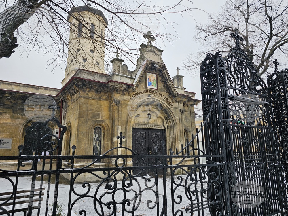 Русе - катедрален храм "Света Троица" - Рождество Христово