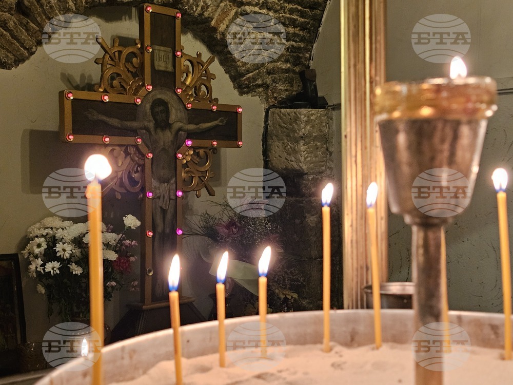 Русе - катедрален храм "Света Троица" - Рождество Христово