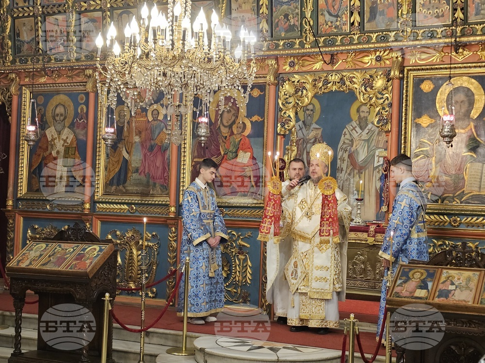 Русе - катедрален храм "Света Троица" - Рождество Христово