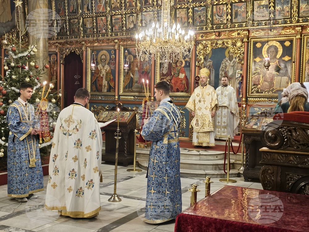 Русе - катедрален храм "Света Троица" - Рождество Христово
