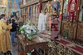 Шумен - Рождество - храм "Свети Три Светители"