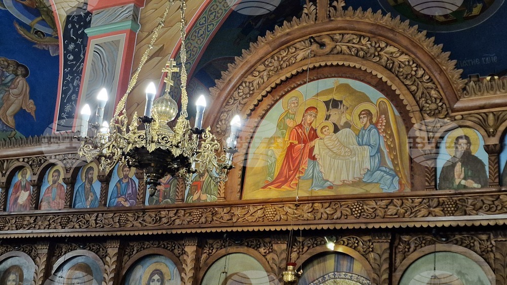 Шумен - Рождество - храм "Свети Три Светители"