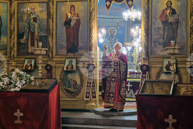 Разград - храм „Св. Николай Мирликийски Чудотворец“ - Рождество Христово