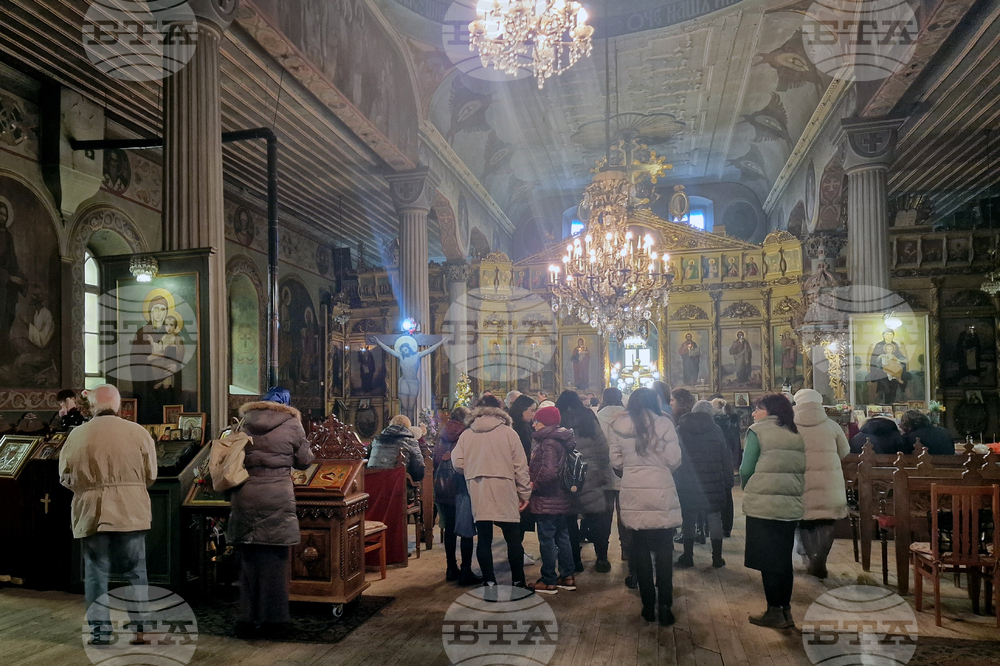 Разград - храм „Св. Николай Мирликийски Чудотворец“ - Рождество Христово