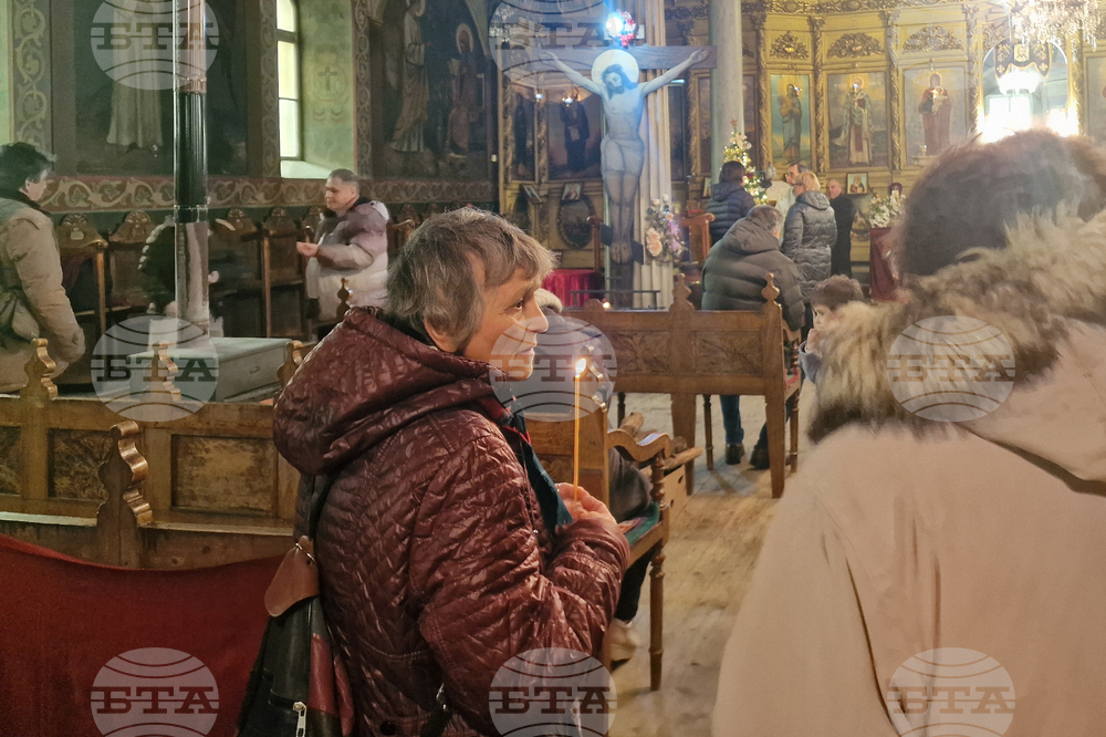 Разград - храм „Св. Николай Мирликийски Чудотворец“ - Рождество Христово