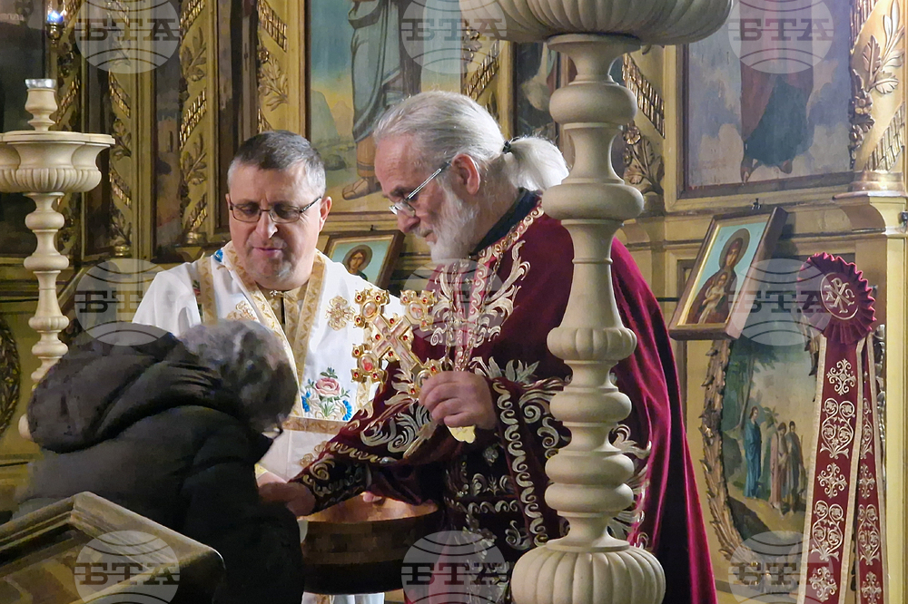 Разград - храм „Св. Николай Мирликийски Чудотворец“ - Рождество Христово