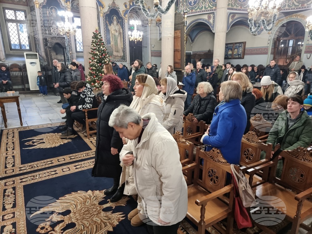 Пазарджик - Рождество Христово - литургия