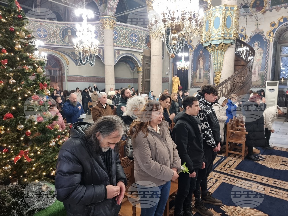 Пазарджик - Рождество Христово - литургия