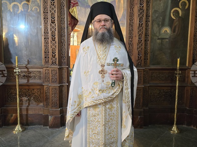 Да отворим сърцата и да приемем Христос, каза протосингелът на Видинска митрополия архимандрит Йоаким