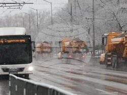 Столица - сняг - снегорини