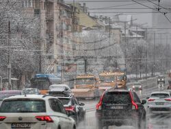 Столица - сняг - снегорини