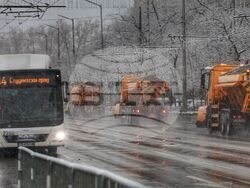 Столица - сняг - снегорини