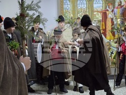 Ловеч - обичай „Коледуване“