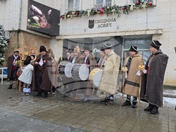 Ловеч - обичай „Коледуване“