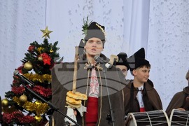 Ловеч - обичай „Коледуване“