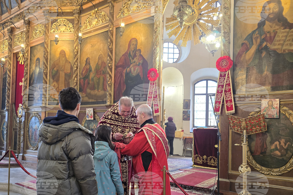 Свищов - литургия - концерт - Дядо Коледа