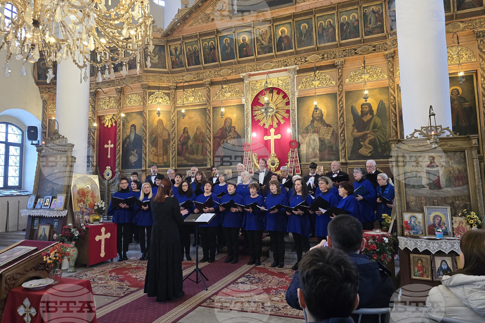 Свищов - литургия - концерт - Дядо Коледа