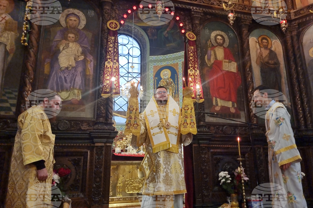 Стара Загора - празничната света Златоустова литургия