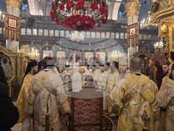 Пловдив - Рождествената света Литургия - Митрополит Николай