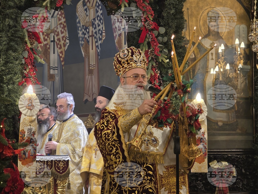 Пловдив - Рождествената света Литургия - Митрополит Николай