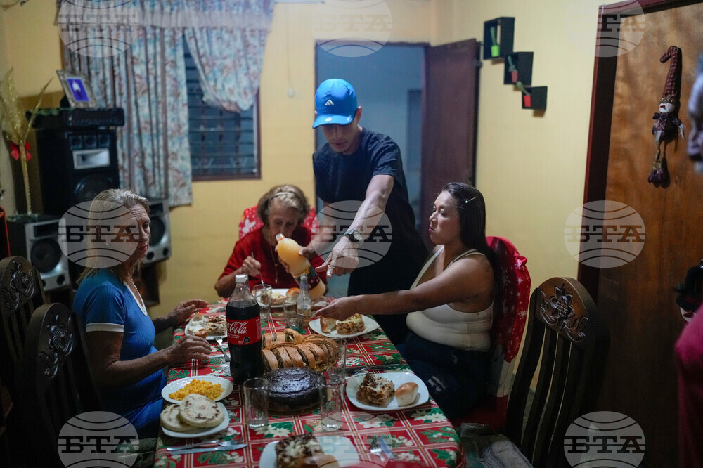 APTOPIX Venezuela Migrants Christmas