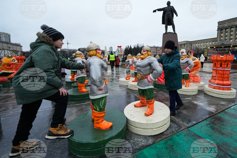 Russia New Year Preparation