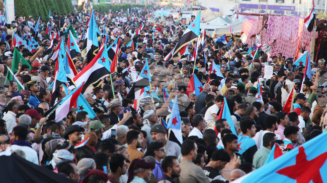 Саудитска Арабия нанесе удари в Йемен заради пратка с оръжия за сепаратисти, пристигнала от ОАЕ