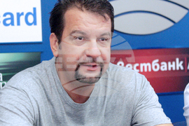 Ники Кънчев - журналист и радио и телевизионен водещ