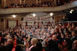 Народен театър „Иван Вазов“ - „Българската Коледа“