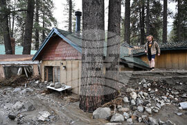 APTOPIX Extreme Weather California