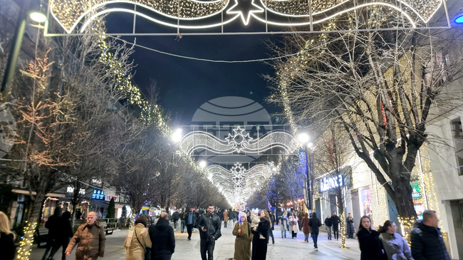 Коледно настроение в Прищина