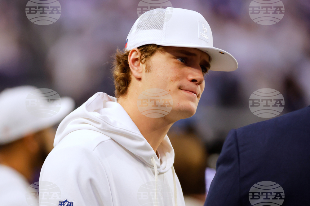 Lions Vikings Football