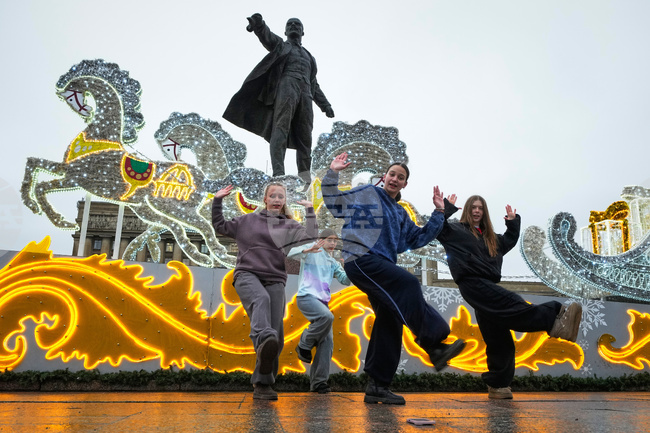 APTOPIX Russia New Year Preparation