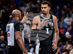 Spurs Thunder Basketball