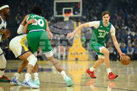 Mavericks Warriors Basketball