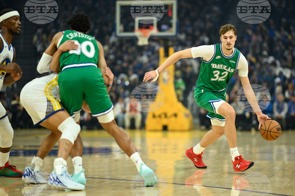 Mavericks Warriors Basketball