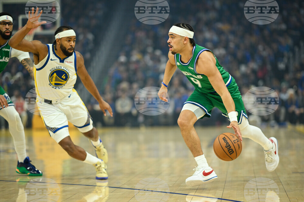 Mavericks Warriors Basketball