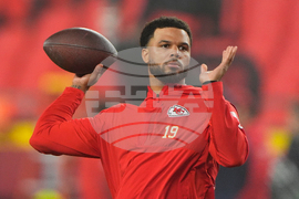 Broncos Chiefs Football