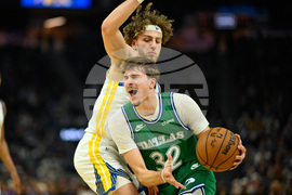 Mavericks Warriors Basketball