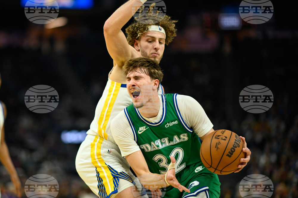 Mavericks Warriors Basketball