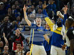 Mavericks Warriors Basketball