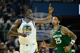 Mavericks Warriors Basketball