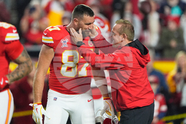 Broncos Chiefs Football