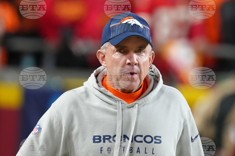 Broncos Chiefs Football