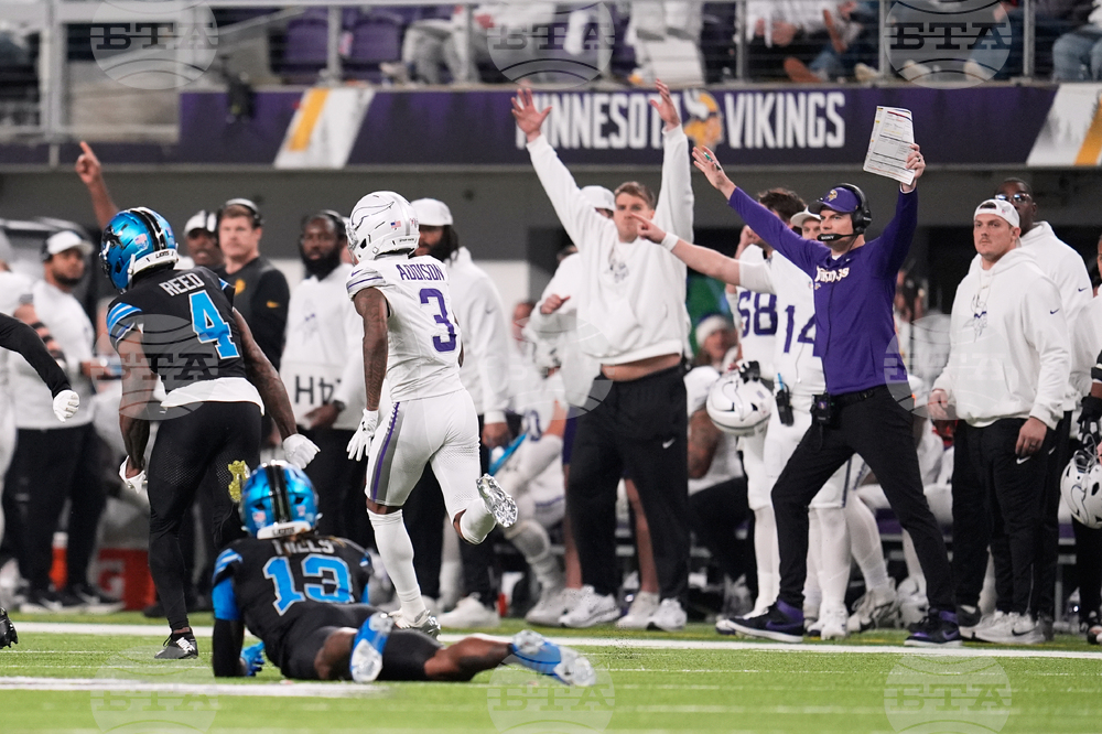 Lions Vikings Football