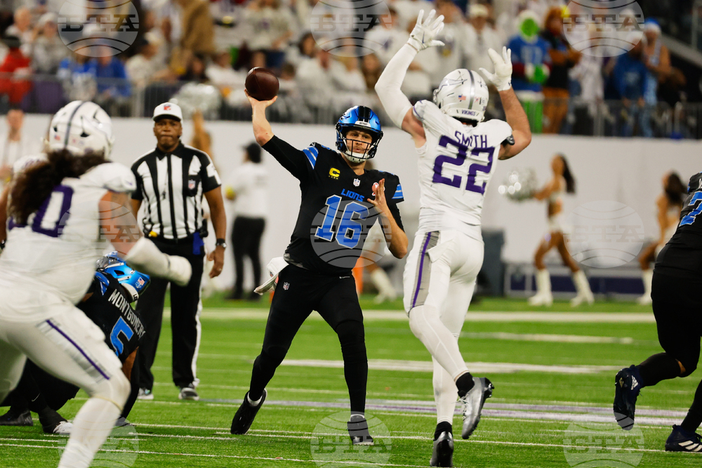 Lions Vikings Football