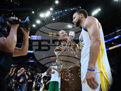 Mavericks Warriors Basketball