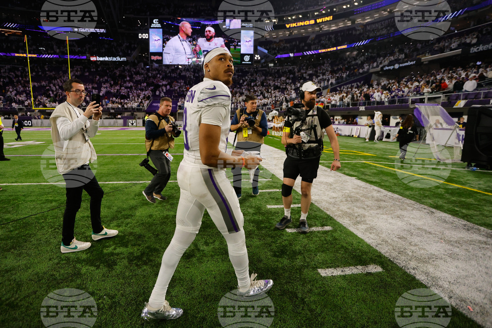 Lions Vikings Football